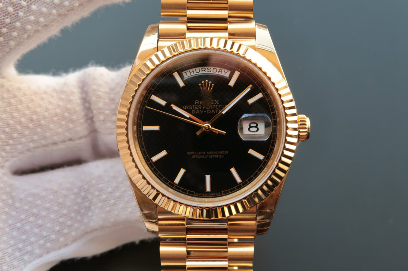 DAY DATE M228238-0004 EW FACTORY GOLD CASE