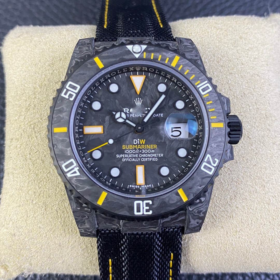 SUBMARINER VS FACTORY CARBON FIBER BEZEL